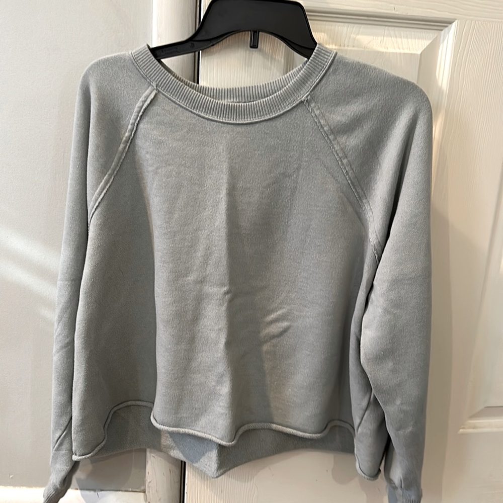 Aerie sweatshirt size large. Light teal color